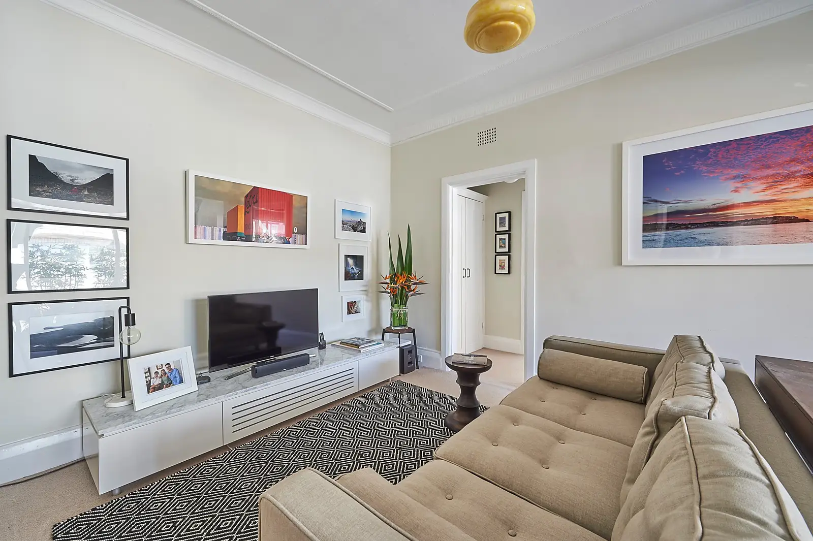Photo #2: 8/172 New South Head Road, Edgecliff - Sold by Sydney Sotheby's International Realty