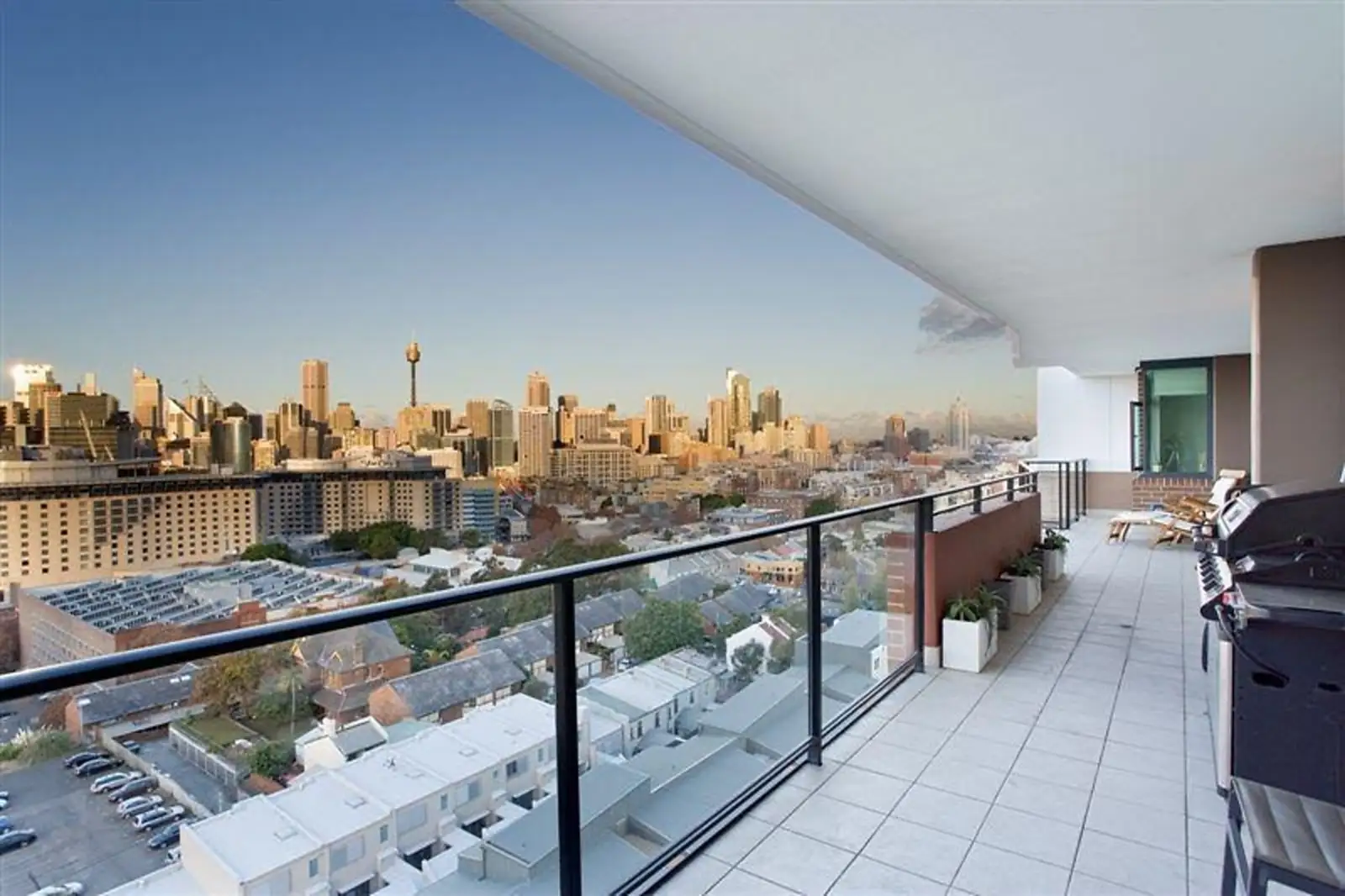 1402/21 Cadigal Avenue, Pyrmont Sold by Sydney Sotheby's International Realty - image 1