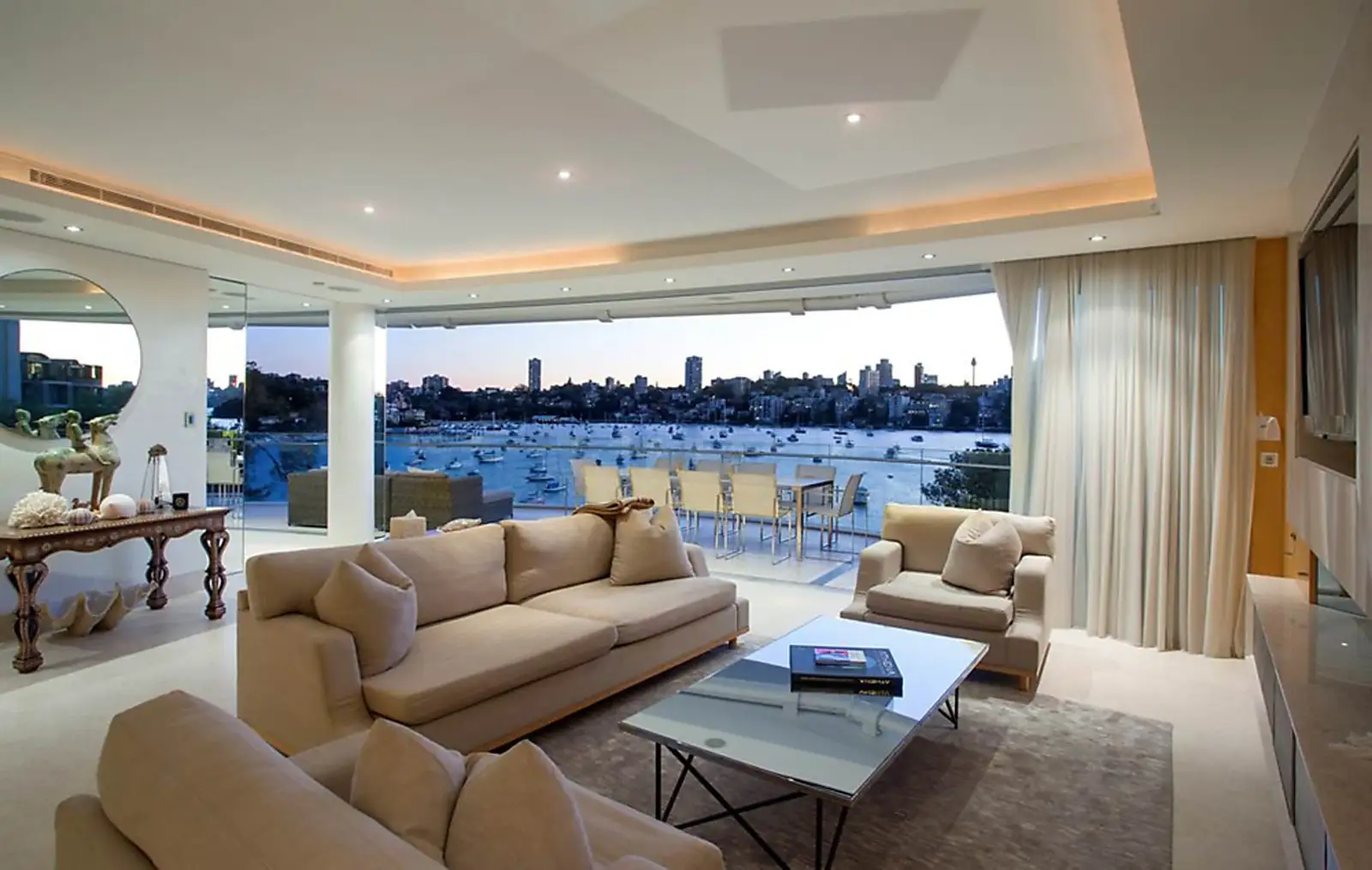 38 Wolseley Road 'Residence 3', Point Piper Sold by Sydney Sotheby's International Realty - image 3