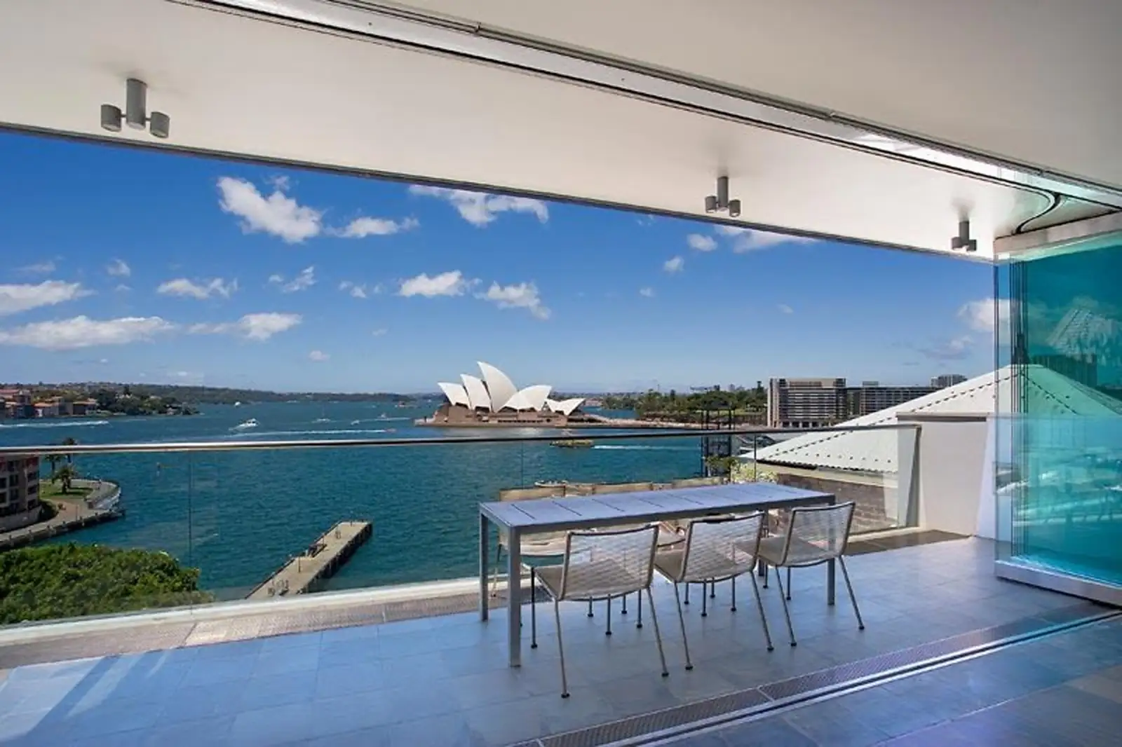 Penthouse 6/8 Hickson Road, Sydney Sold by Sydney Sotheby's International Realty - image 3