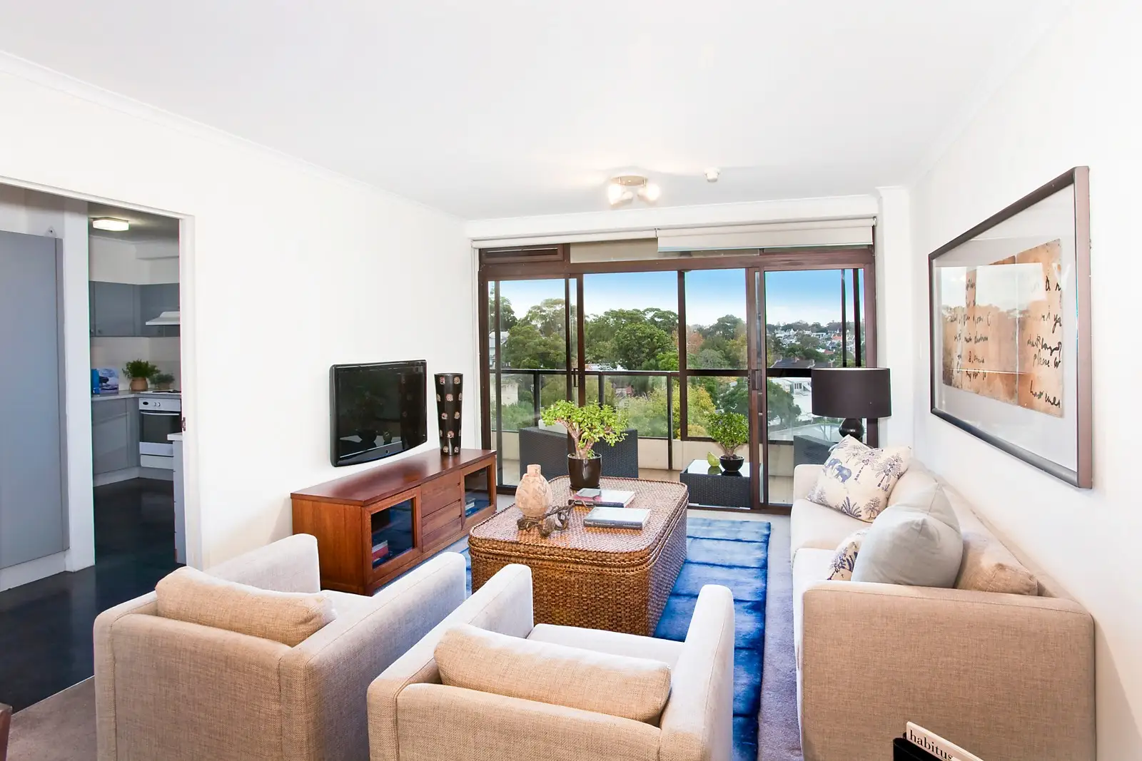 Edgecliff Sold by Sydney Sotheby's International Realty - image 2