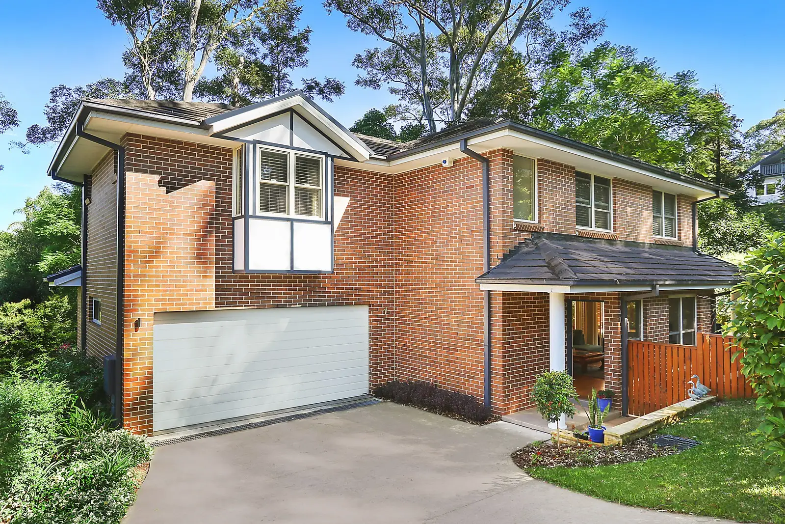 1A Catalpa Crescent, Turramurra Leased by Sydney Sotheby's International Realty - image 1