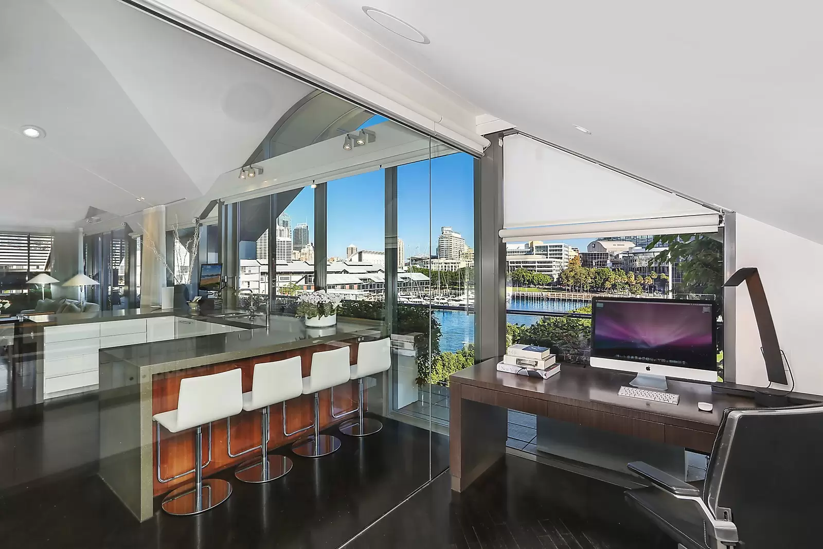14 Wharf Crescent, The Penthouse, Pyrmont Sold by Sydney Sotheby's International Realty - image 6