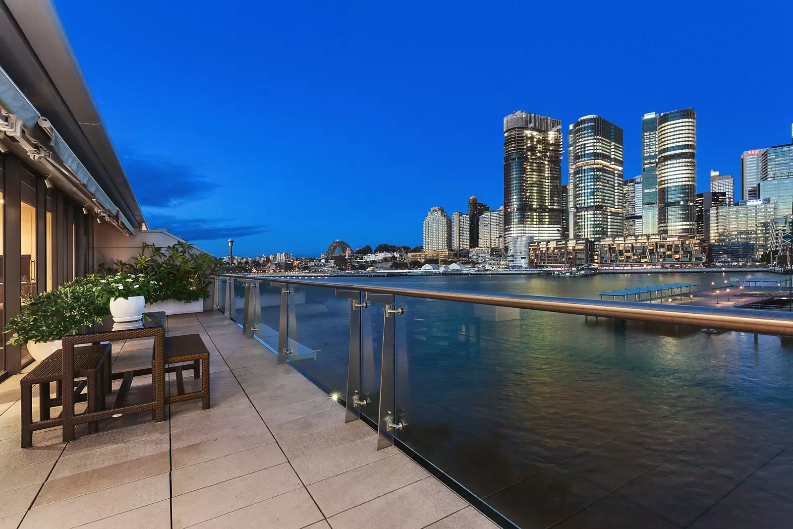 14 Wharf Crescent, The Penthouse, Pyrmont Sold by Sydney Sotheby's International Realty - image 13