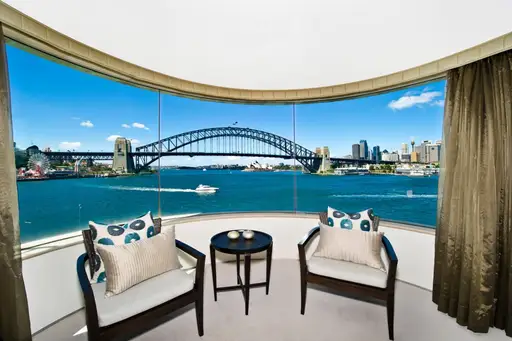 B/8 Henry Lawson Avenue, Mcmahons Point Sold by Sydney Sotheby's International Realty