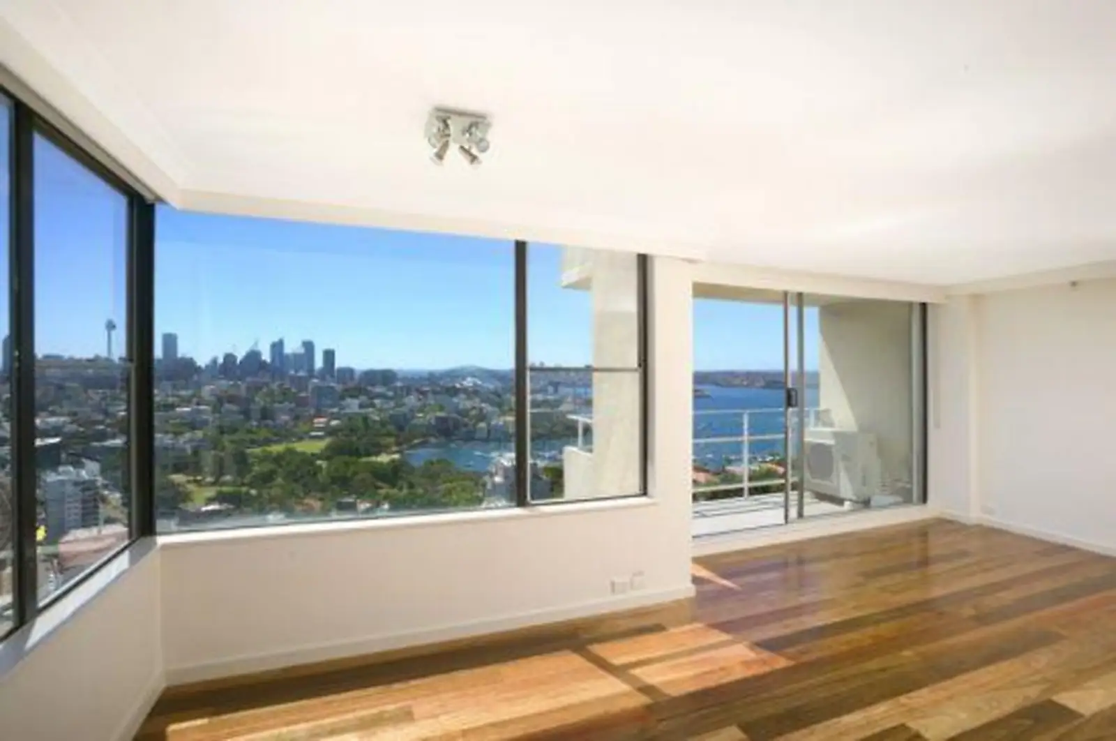 'Ranelagh' 20A/3 Darling Point Road, Darling Point Sold by Sydney Sotheby's International Realty - image 3
