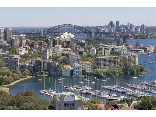'Ranelagh' 18F/3 Darling Point Road, Darling Point Sold by Sydney Sotheby's International Realty