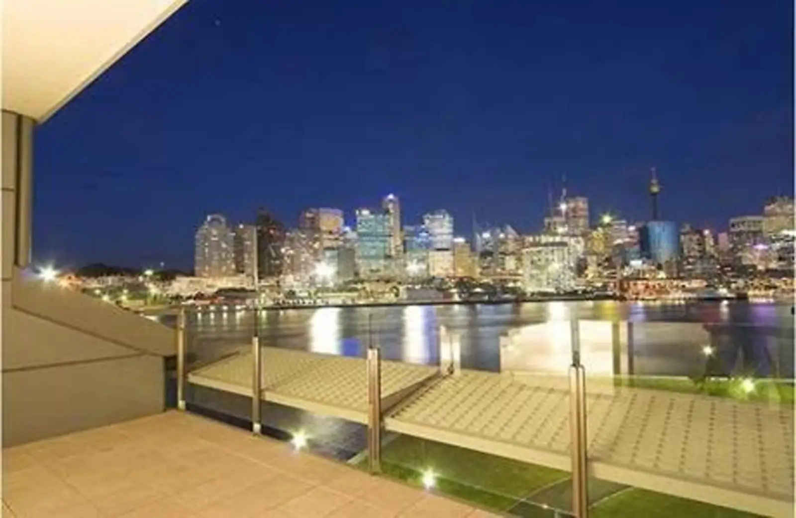251/3 Darling Island Road, Pyrmont Sold by Sydney Sotheby's International Realty - image 3
